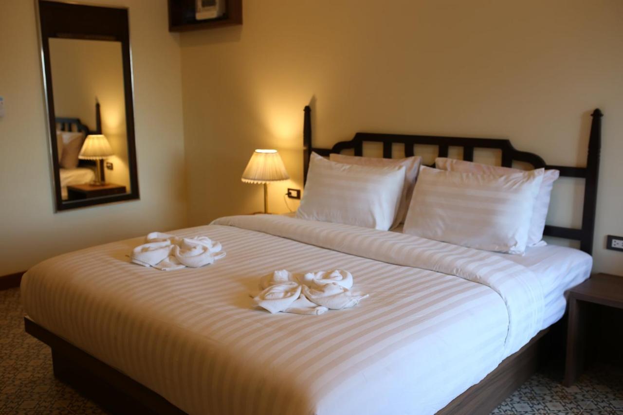 Baan Chao Khun Hotel Ban Khlong Lat Bua Khao ภายนอก รูปภาพ